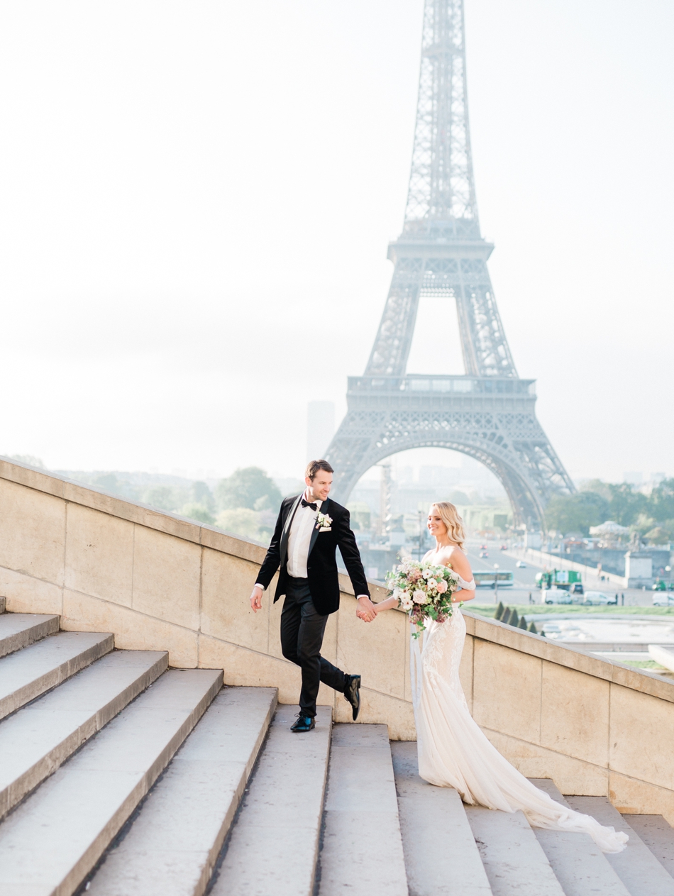 Bride and groom in Paris by Wedding Photographer Michelle Wever